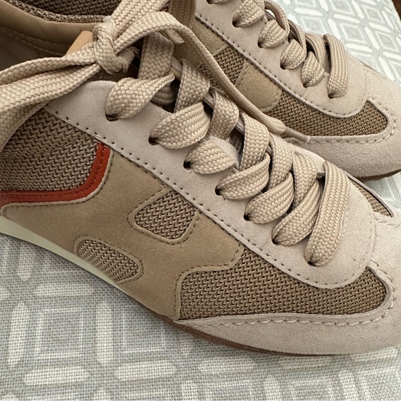 Hogan Sneakers - Picture 4 of 10